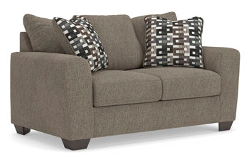 Triston-Peaks Loveseat