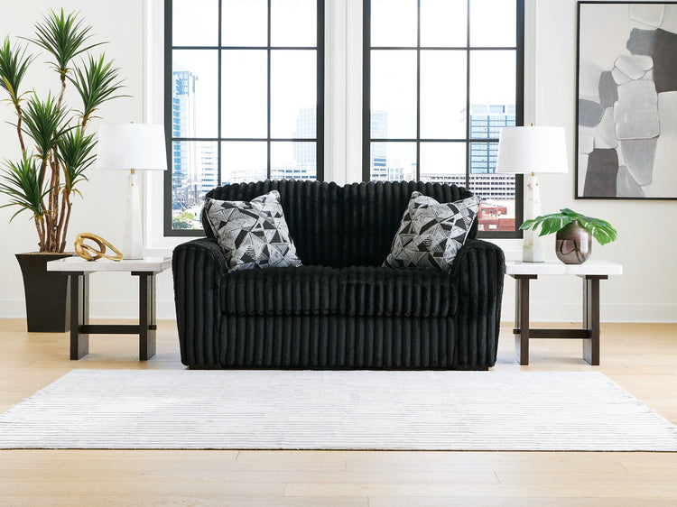 Midnight-Madness Loveseat