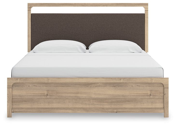 Kinlanni Upholstered Bed