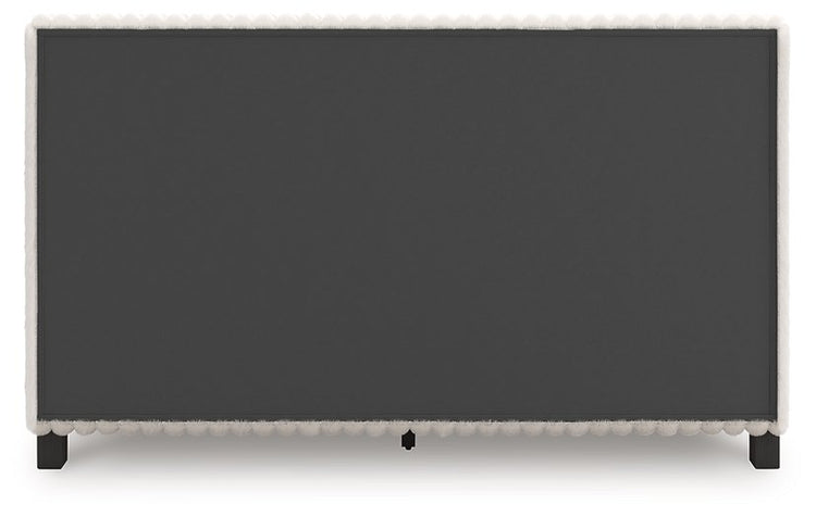 Zuraleus Bed