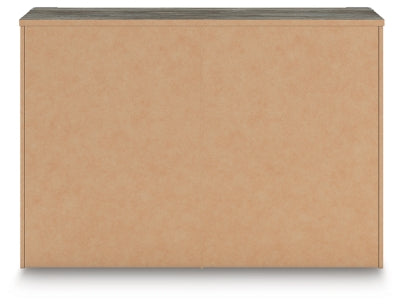 Frandern Dresser