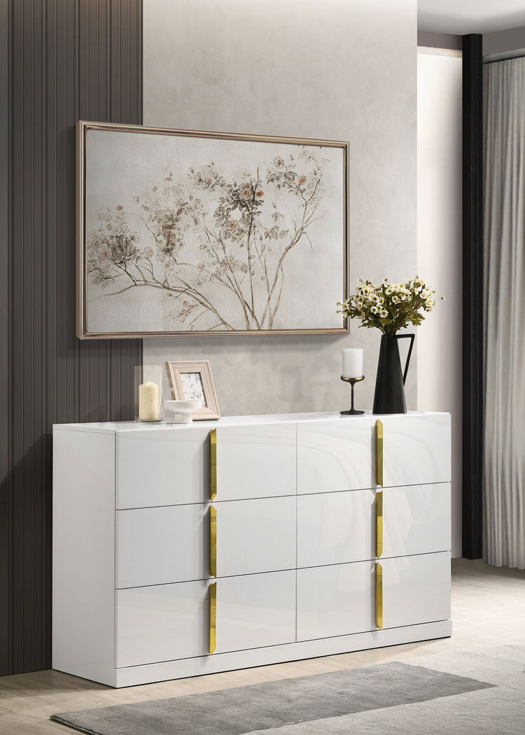Ines Dresser
