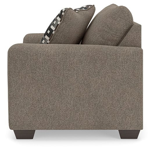 Triston-Peaks Oversized Chair