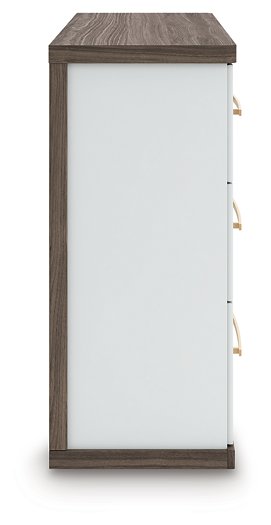 Kendanport Dresser and Mirror