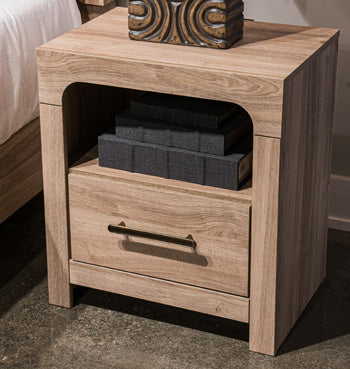 Kinlanni Nightstand