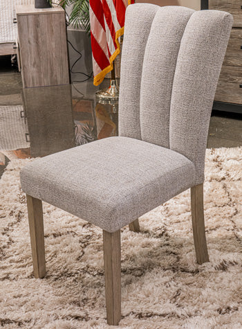 Larawyn Dining Chair